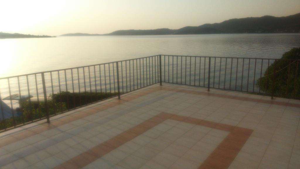 فيغاني Holiday Home Smokvica المظهر الخارجي الصورة